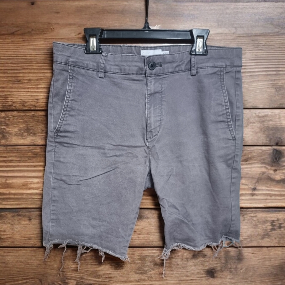 TOPMAN Gray Distressed Denim Shorts Sz 32